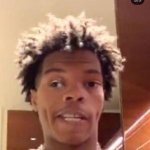 Meet your Posher, Troy